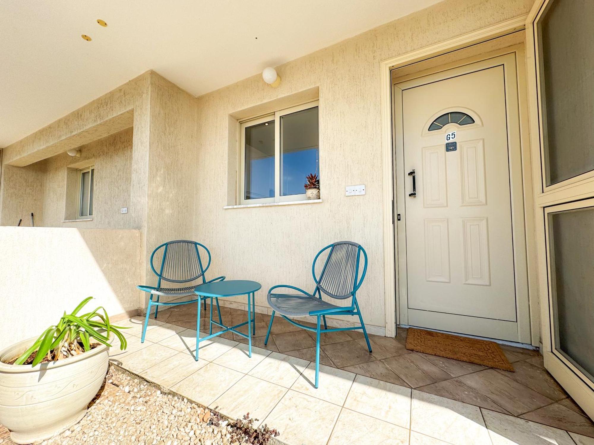 Ferienwohnung Royal-Seacrest Oasis, Pool-Side Paphos Exterior foto